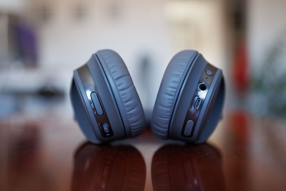 Słuchawki bezprzewodowe Sony WH-CH700n doskonaly stan