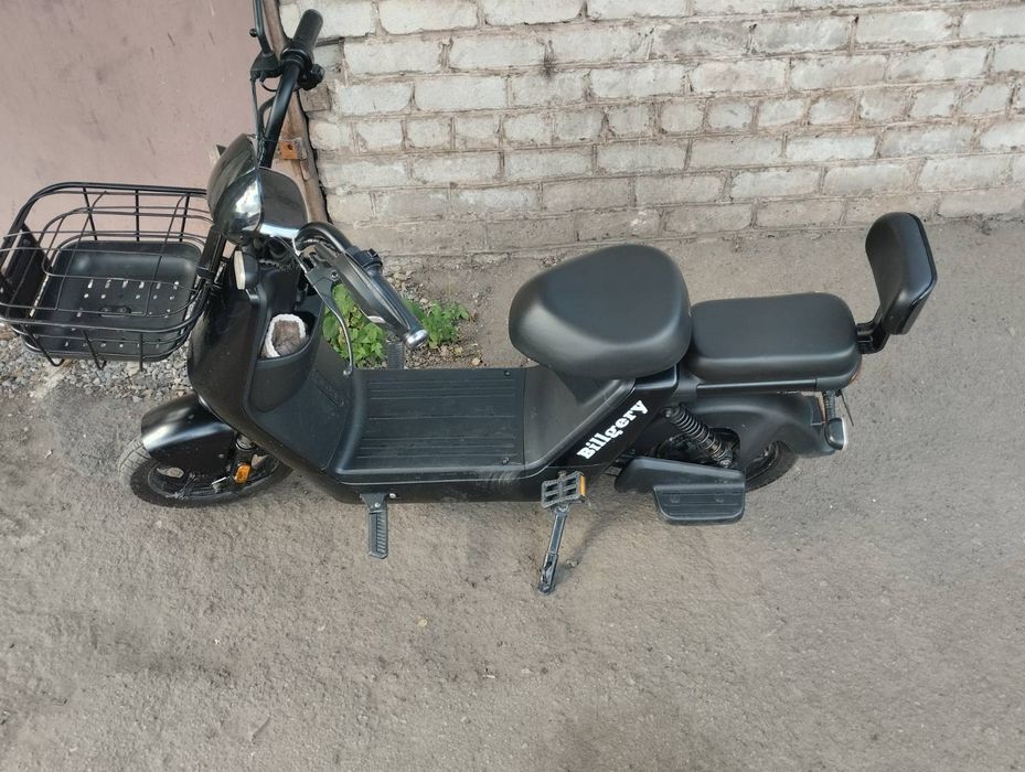 Продам електроскутер Billgery