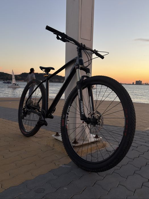 Bicicleta montanha marca BH
