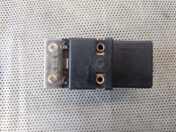 Botão / interruptor electromecânico / relé VOLKSWAGEN Passat (3A2, 35I