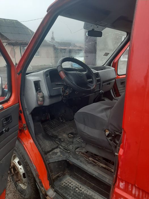 Форд транзит 2.0  бензин