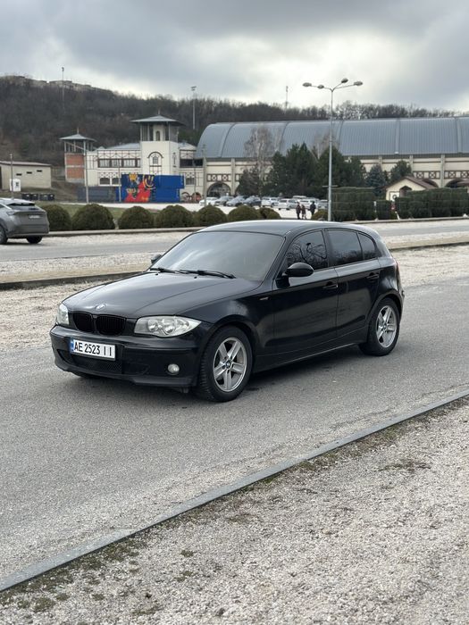 Продам BMW 1 Series E87