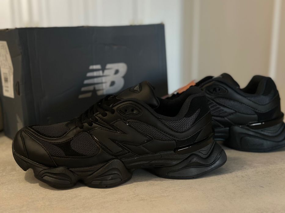 New Balance 9060 czarne 44 / 45 - NOWE Sneakersy U9060NRI