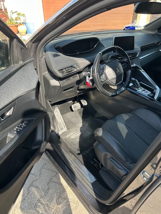 3008 GTLINE 130cv turbo 2019
