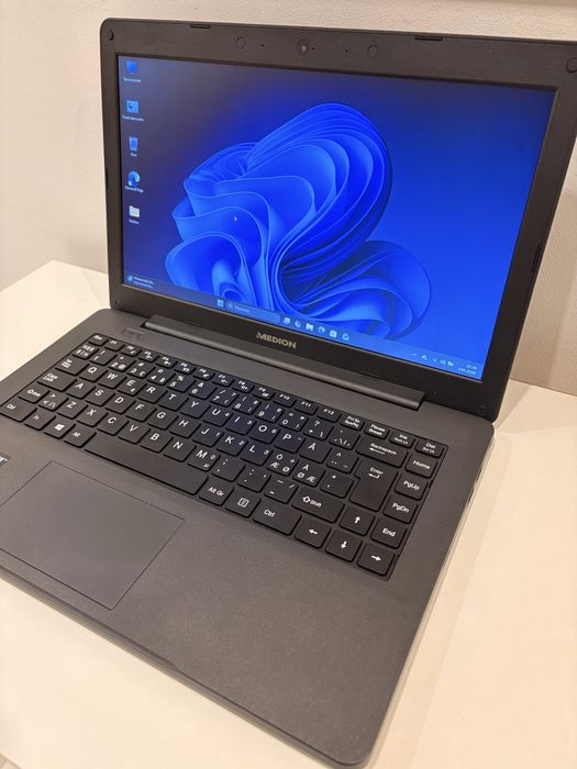 Laptop Medion I3 10gen/4GB/256SSD