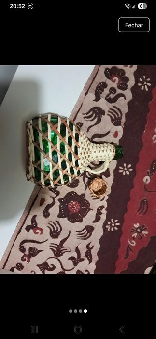 Garrafa de Vidro empalhada