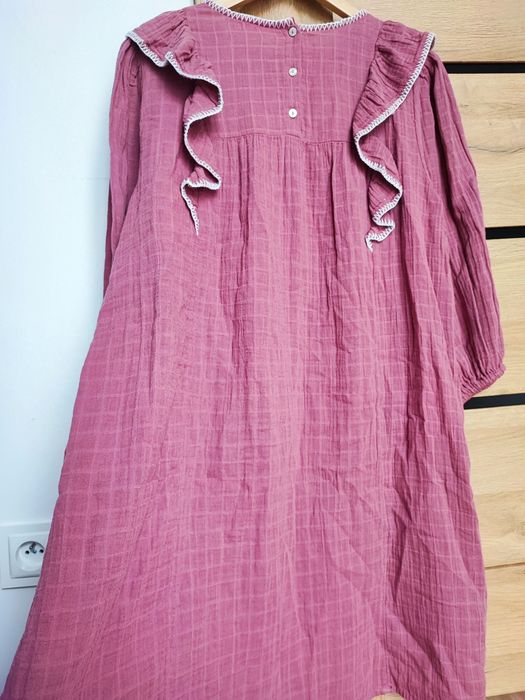 Śliczna liliowa rozkloszowana sukienka plus size falbanki oversize