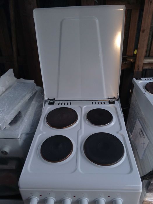 Продаю электрическую   плиту Grifon E51W-1.