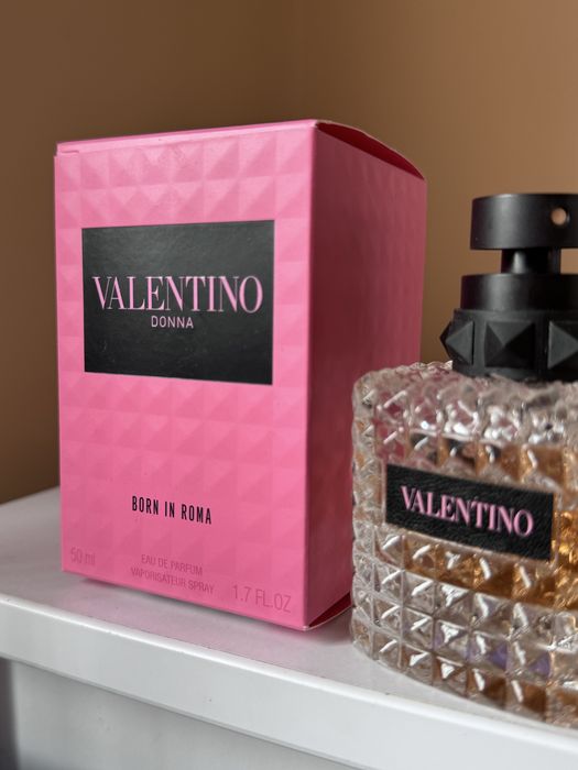 Valentino Donna Born In Roma