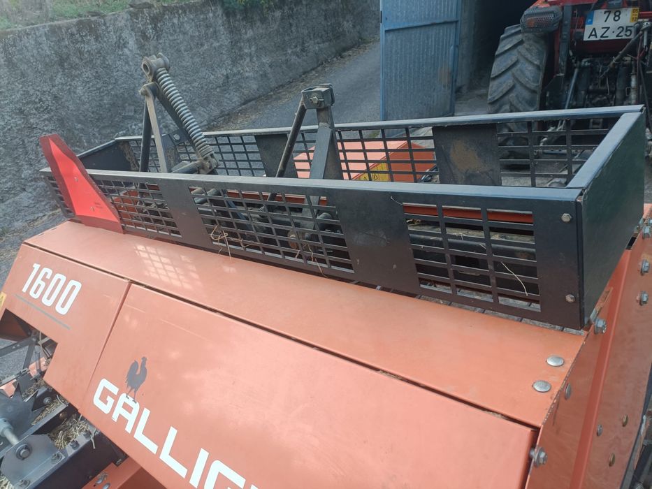 Enfardadeira Gallignani 1600