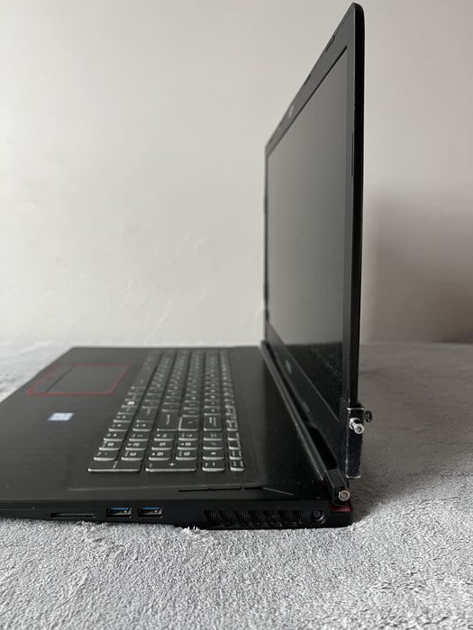MSI GE73 7RD i7 8GB GTX 1050TI