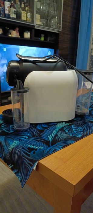 Ekspres na kapsułki Delta Q