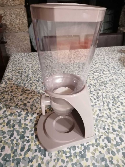 Dispensador cereais
