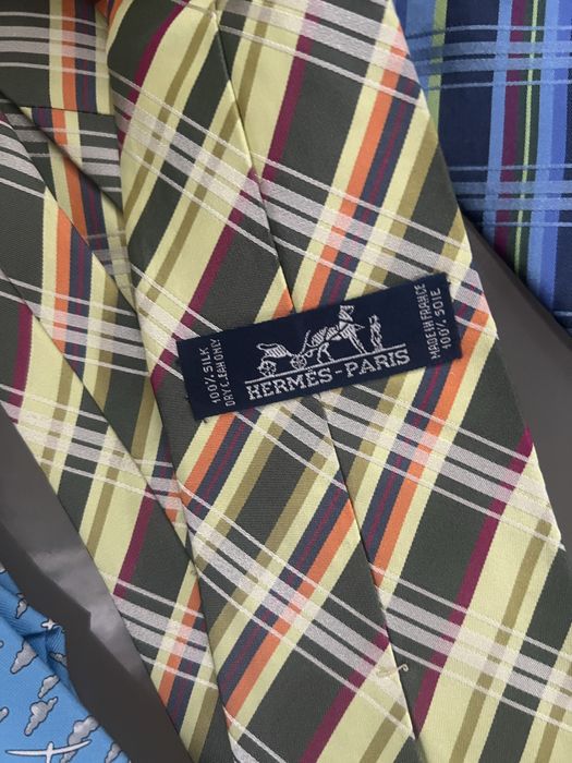 Оригинальные галстуки от брендов Hermes, Chanel