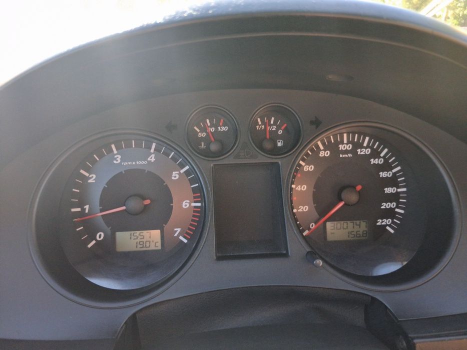 Продам SEAT IBIZA 2002 р, об'ємом 1.2