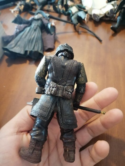 Boneco Gimli senhor dos anéis