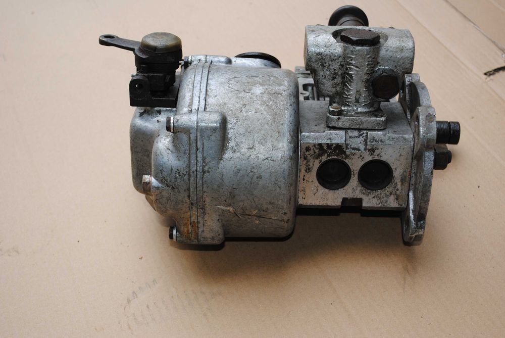 Pompa wtryskowa Ursus c325-c328 zabytek