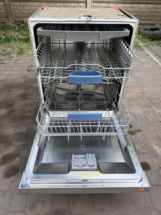 Посудомийна машина Bosch 60 см