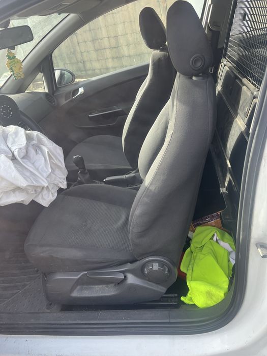 Opel corsa D 1.3 CDTI Ano 2008