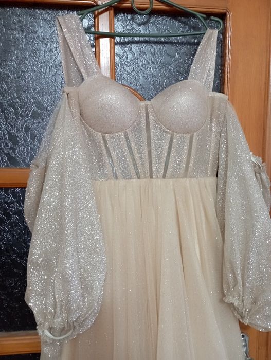 Суперова вечірня сукня 44-46