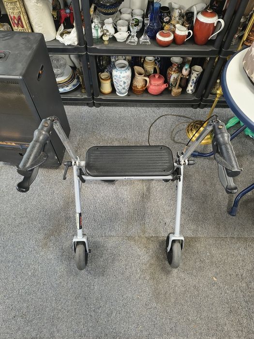 Chodzik rehabilitacyjny stabilny, składany