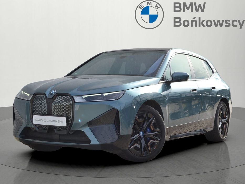 BMW iX