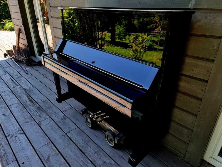 Pianino YAMAHA UX (U3) 131cm 1978r CZARNY POŁYSK
