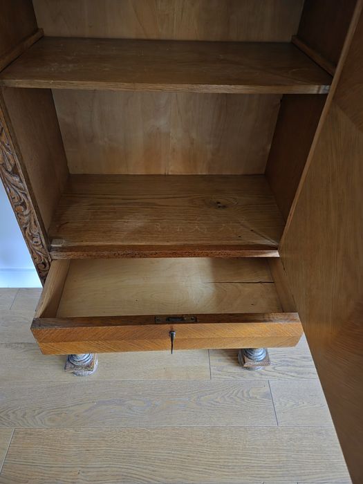 Antyk/ komoda/biblioteczka/beliźniarka przedwojenna