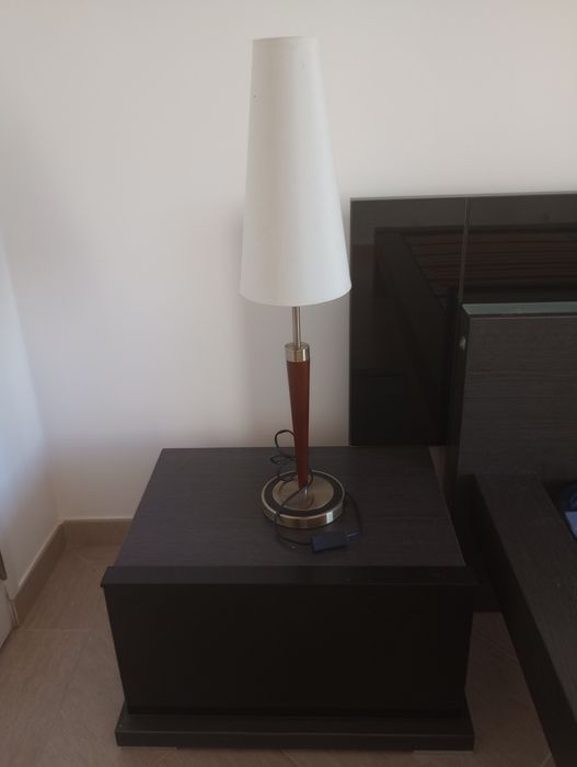 2 Candeeiros de Mesa de Qualidade em Wengué