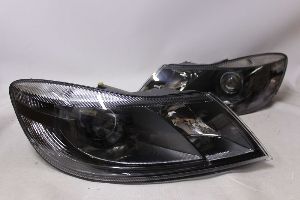 Lampy przód przednie SKODA OCTAVIA 2 II 09-12 LIFT H7 BLACK Soczewka