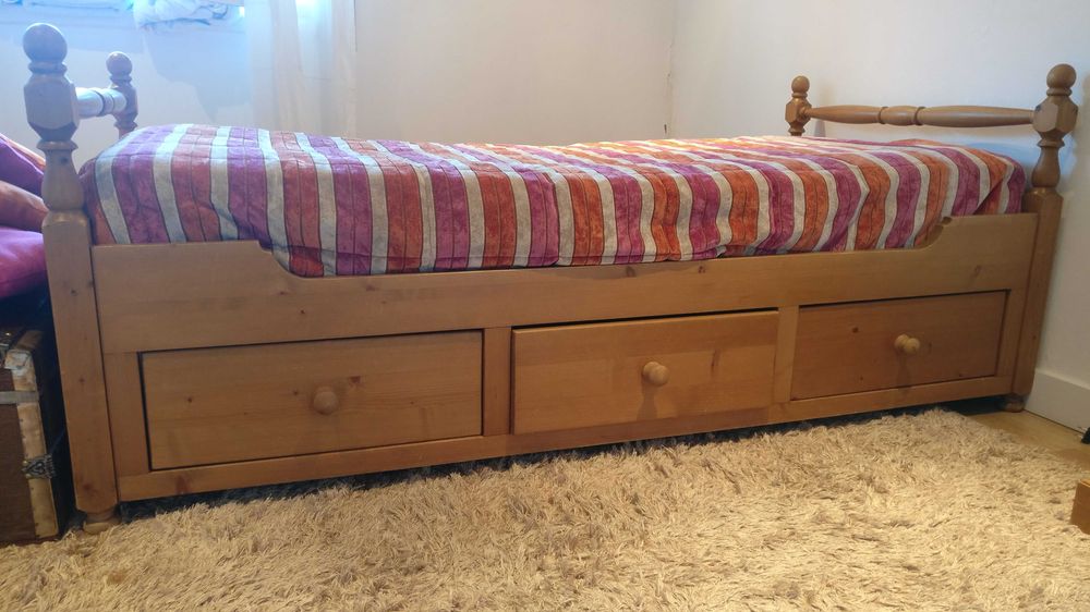 Quarto de solteiro - Companhia Inglesa