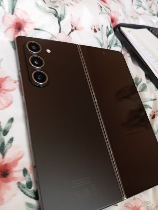 Samsung galaxy z fold 5 12/256