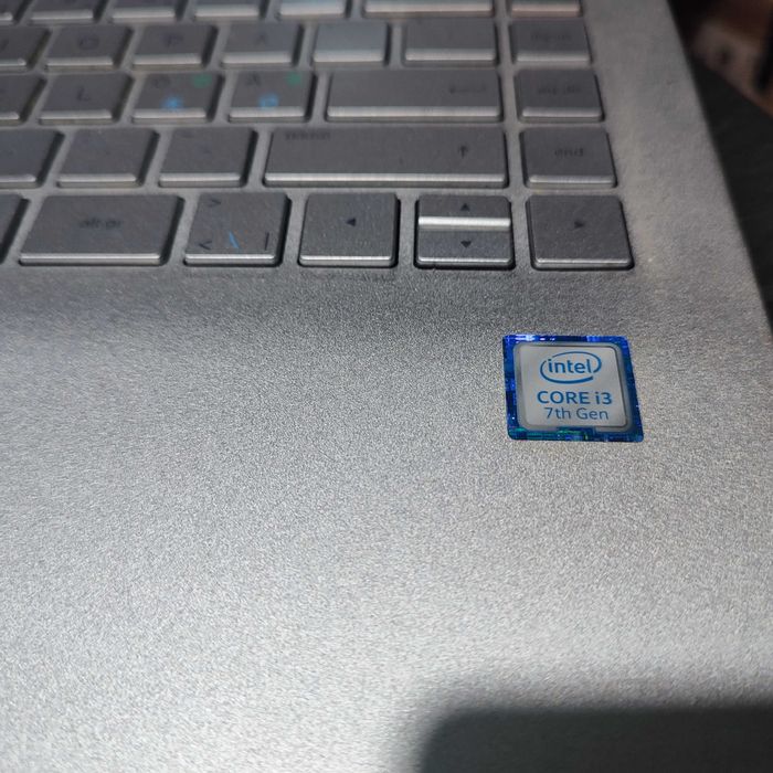 HP Pavilion 14-bf085no \ 14 Full HD\i3-7100u\4\240ssd