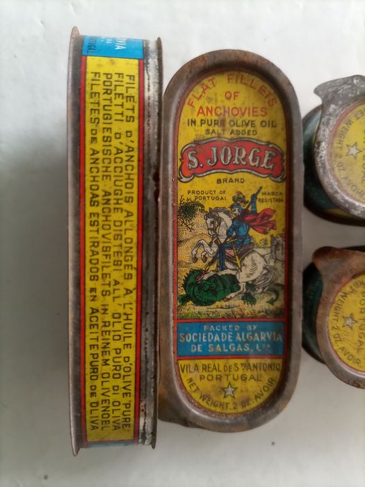 Latas conserva São Jorge