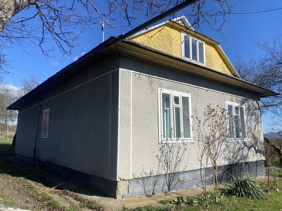 Господарство у Карпатах .