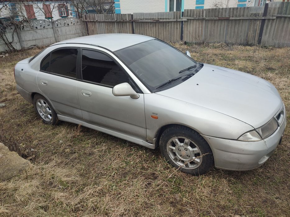Продам Міцубісі карізма