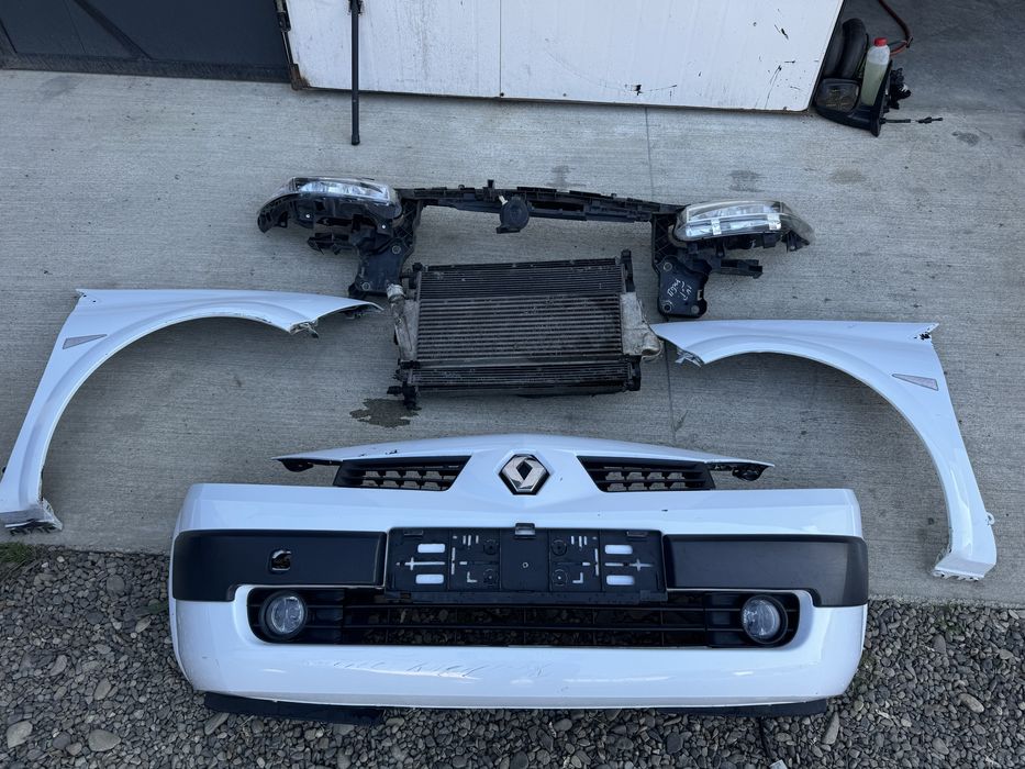 Бампер рено меган 2 renault megane II