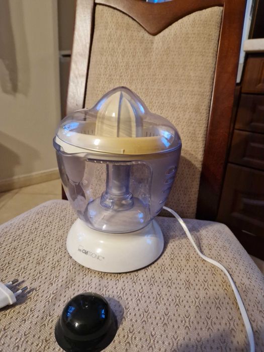 Elektryczna wyciskarka cytrusów owoców