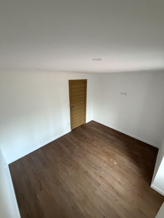 T2 Novo e Mobilado Despesas Incluídas Comboio à Porta Praia da Granja