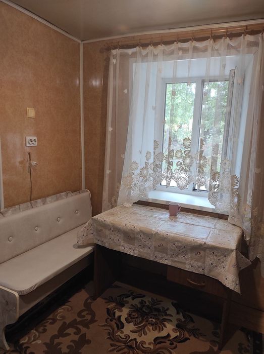 Продаётся дом ц=г рвйон(карнаватка)