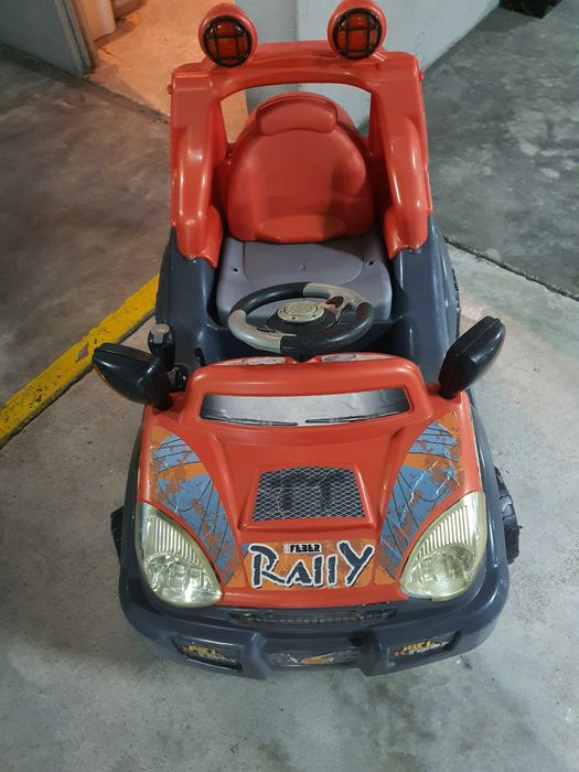 Jeep de 2 lugares para criança a bateria