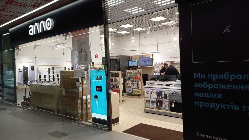 Торгове приміщення 681м2, 1-2 поверхи