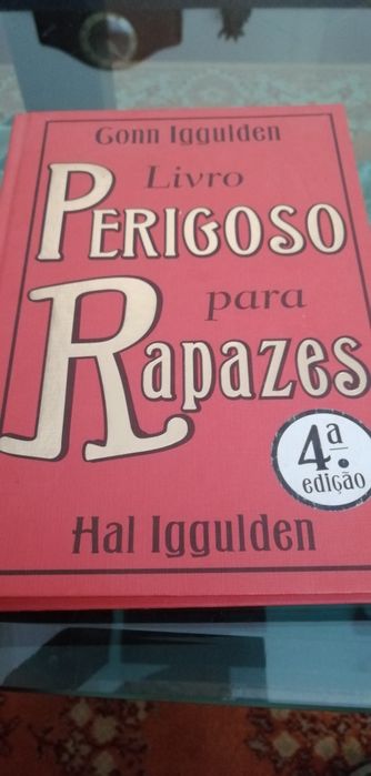 Livro Perigoso para Rapazes