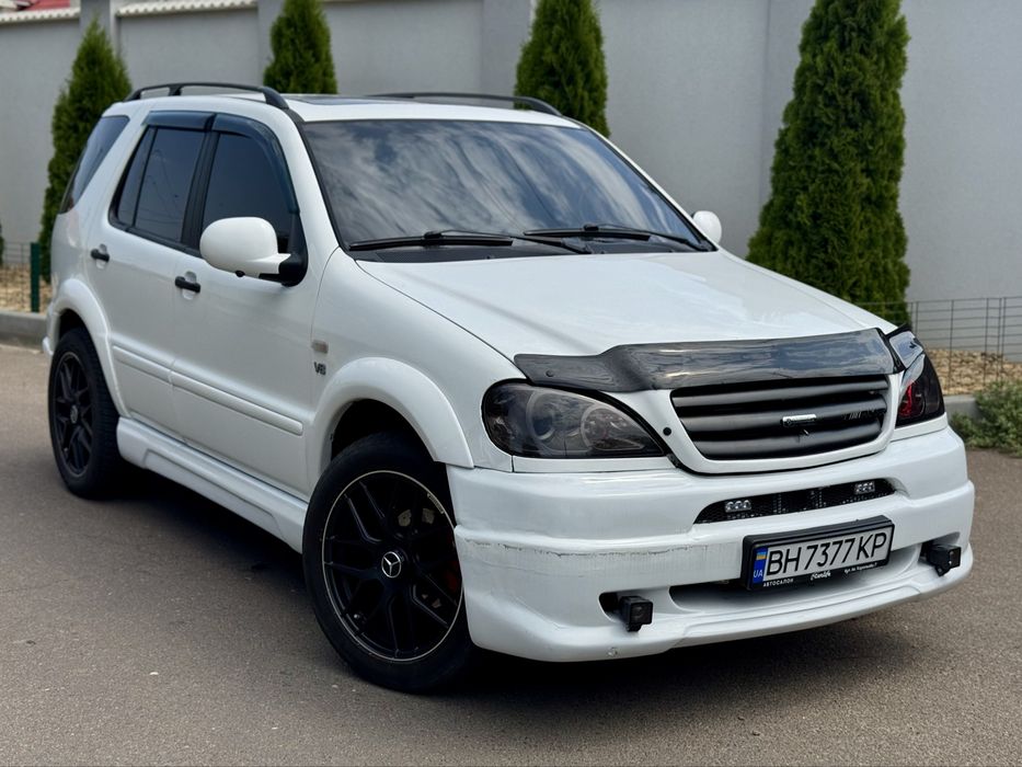 Mercedes ML430 4,3 бензин в отличном состоянии