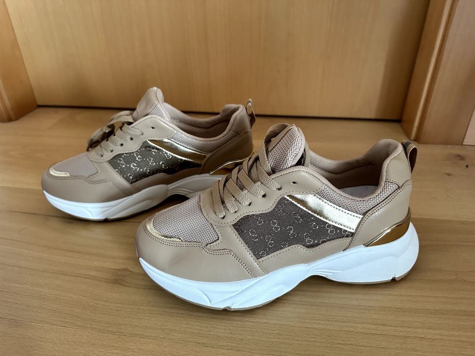 Sapatilhas NOVAS muito confortáveis Nº 39