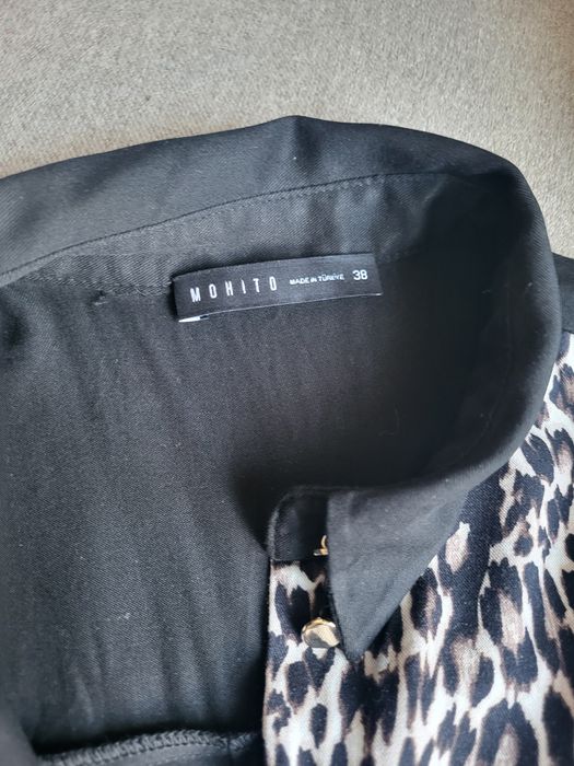 Блуза чорна Mohito