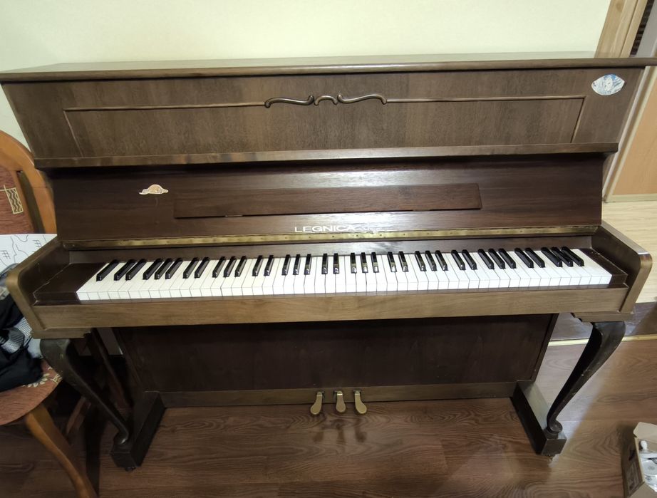 Pianino Legnica 1992 rok