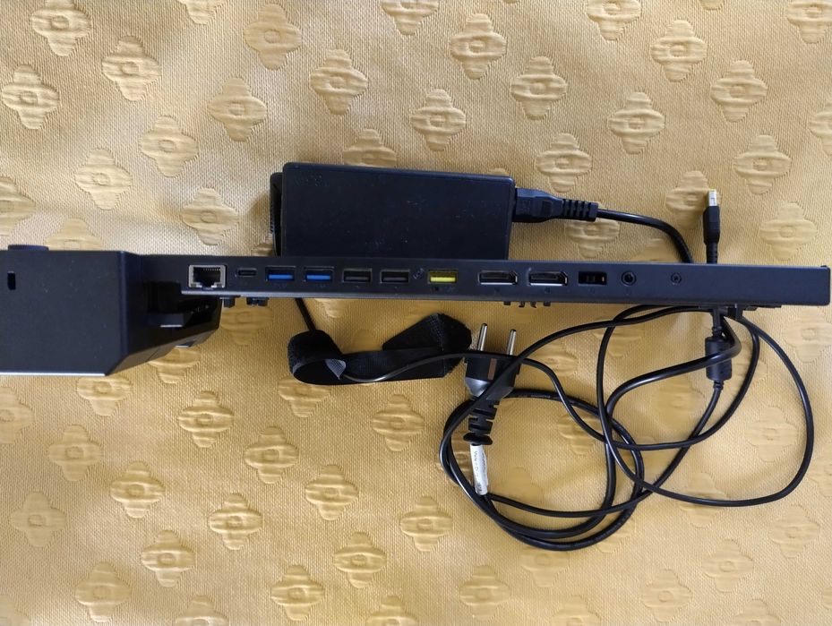 Lenovo - Thinkpad Pro Docking Station 40AH