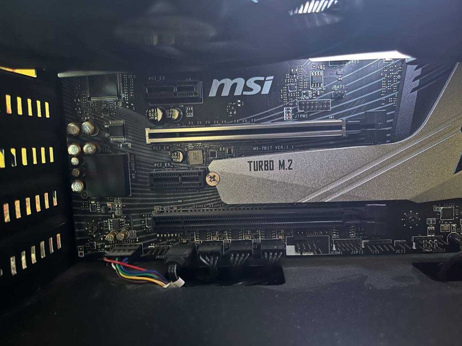 Зібраний комплект i7-9700k, msi z390, dark rock 4, dd4 16gb