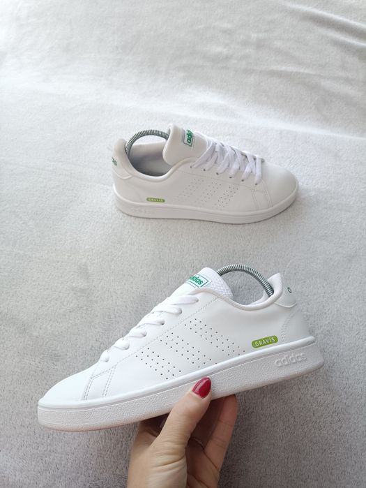 Женские кроссовки Adidas р37.5